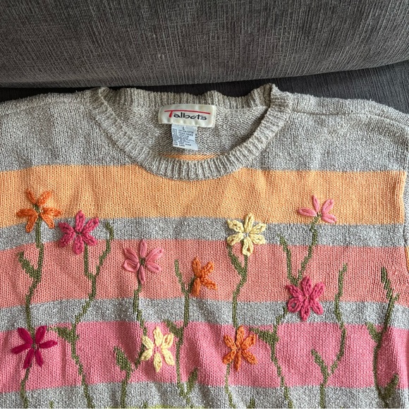 Talbots spring floral sweater - Picture 3 of 4